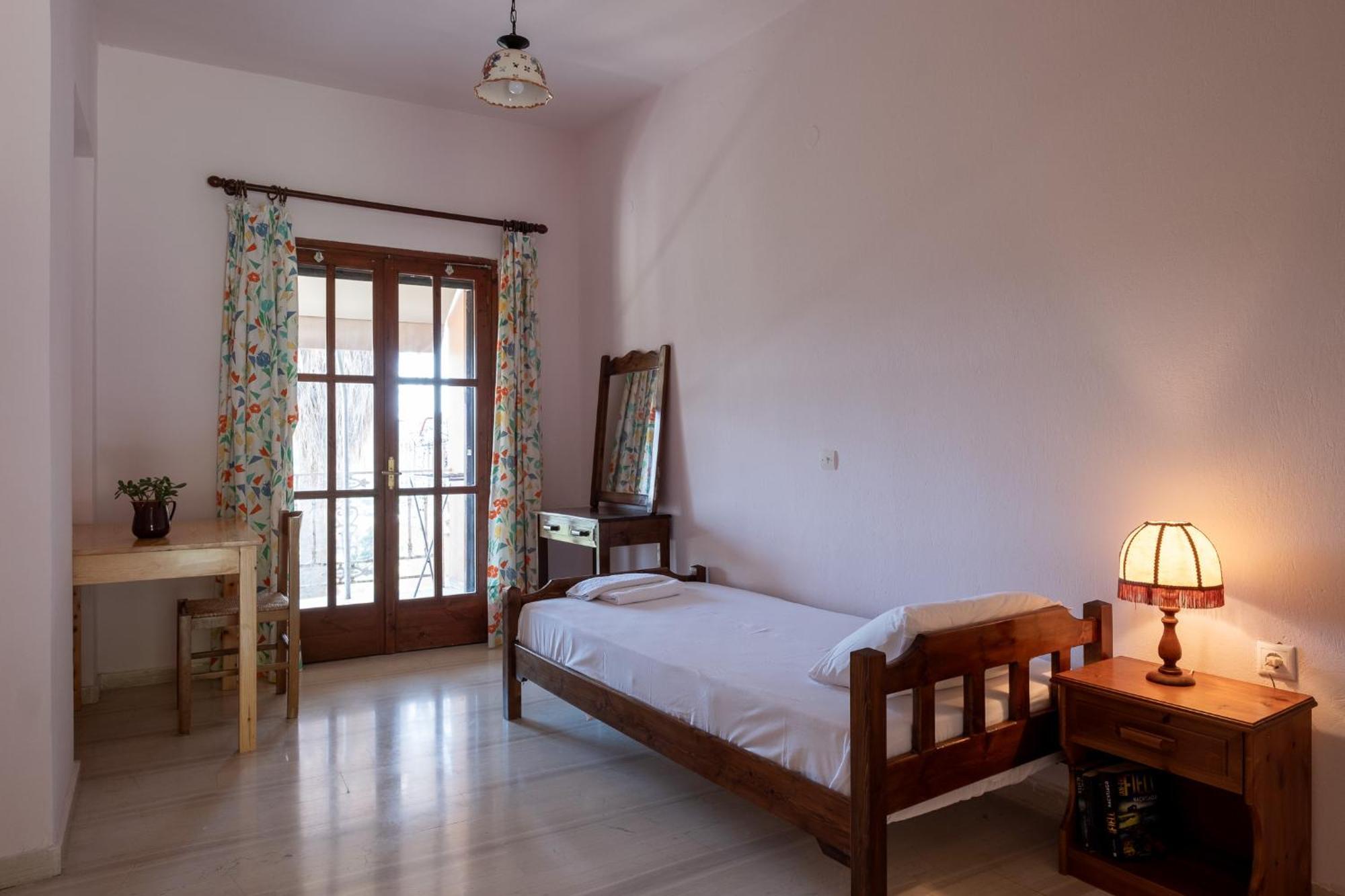 Kokkini Peach House Apartment Kokkinion ภายนอก รูปภาพ