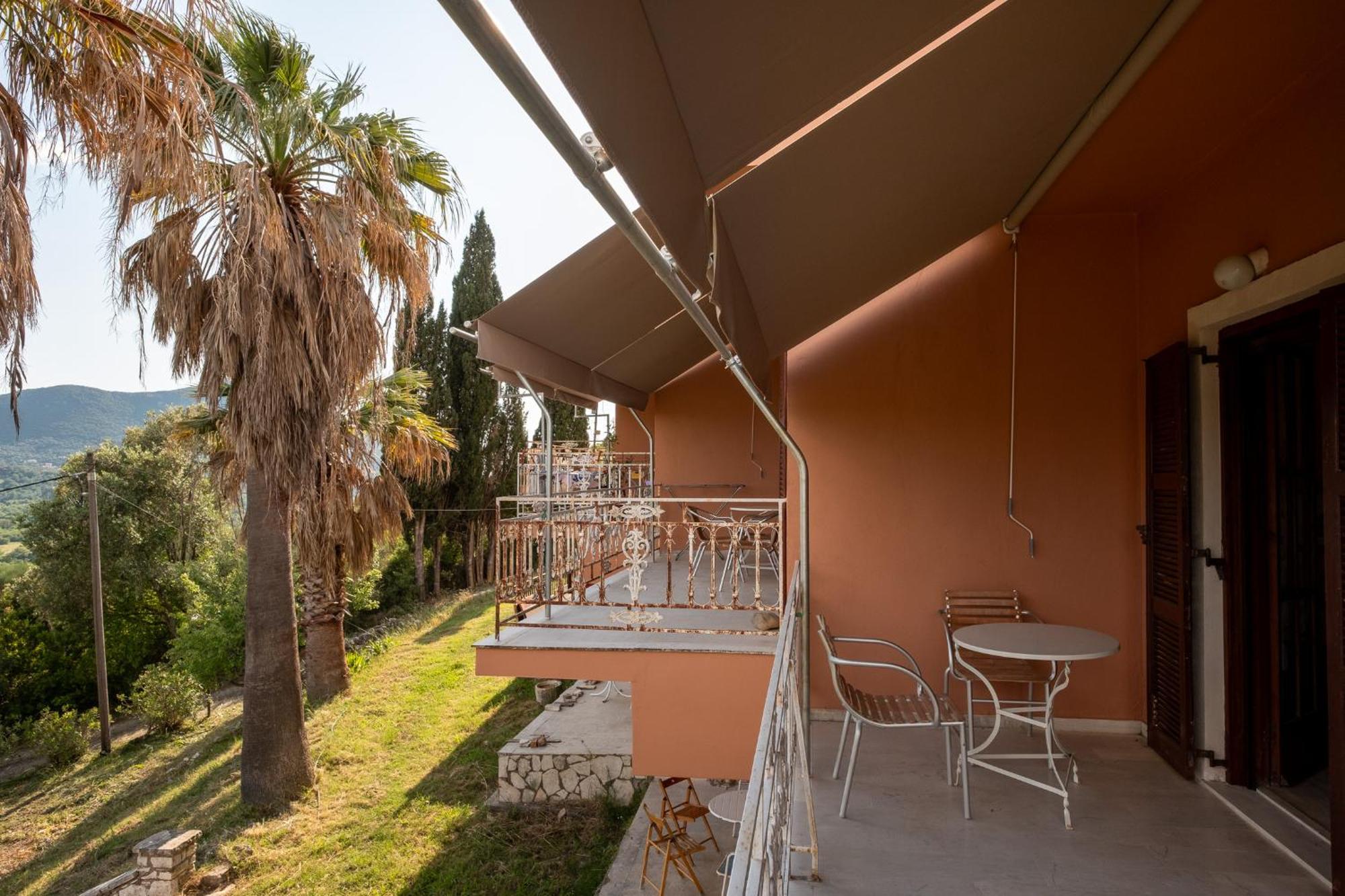 Kokkini Peach House Apartment Kokkinion ภายนอก รูปภาพ